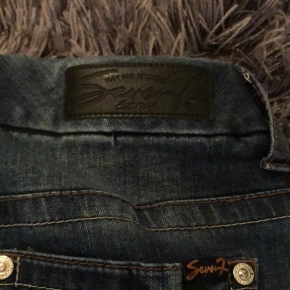 Seven7 blue denim jeans. Slim boot cut. EUC! - Picture 9 of 9